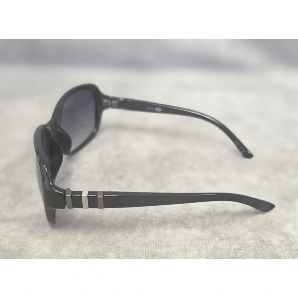 Foster Grant Black Sunglasses